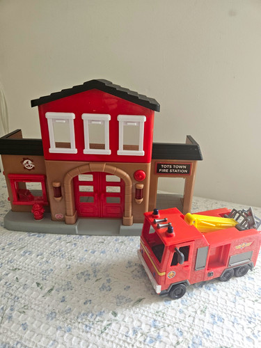 Chad valley tots town - tots, fire