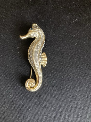 Awesome stone set seahorse - stone,