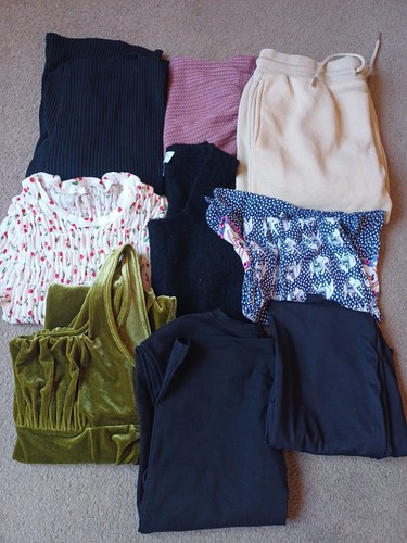 Teen ladies clothes bundle - clothes,
