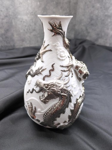 Lladro dragon vase - dragon, silver