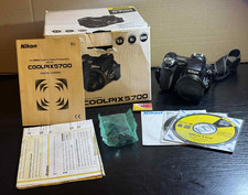 Nikon Coolpix 5700 Digital