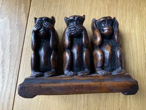 Brown resin wood effect - 3, wise