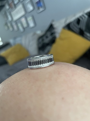 White diamond ring - sz:, in