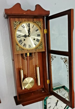 HIGHLANDS Wind-Up wooden wall