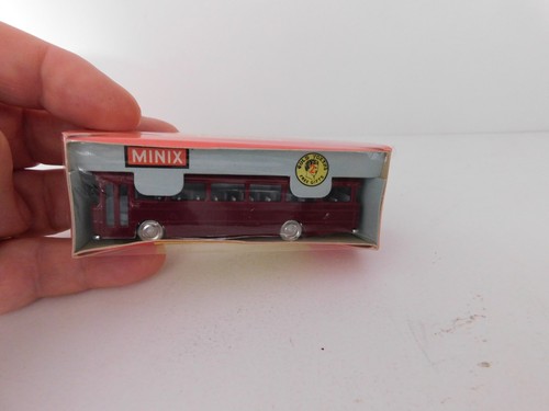 Tri ang minix - aec, bus