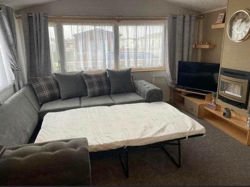 Chesterfield fernando corner - chesterfield,