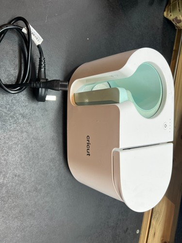 Cricut mug press used - cricut, once