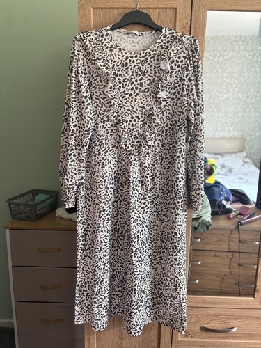 Zara grey leopard print - zara,