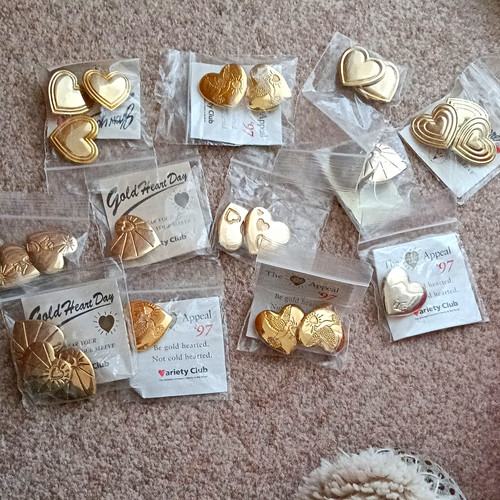 Variety club gold tone - variety,