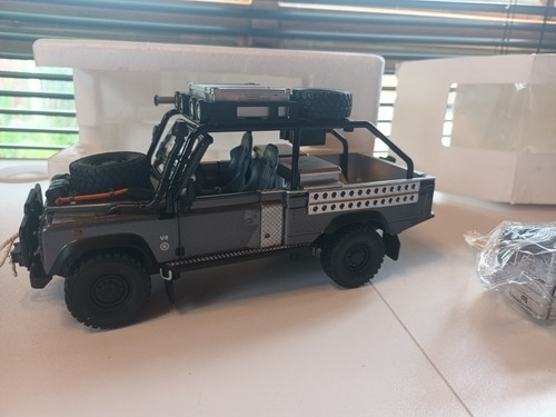Land rover defender 110 tomb - rover,