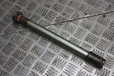 Suzuki GSXR 1300 Y Hayabusa Busa swing arm mounting bolt spindle 99 00 01 02 03