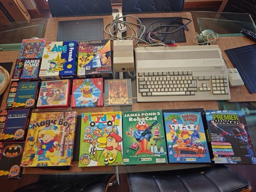 Amiga 500 plus 2mb chipram - +,