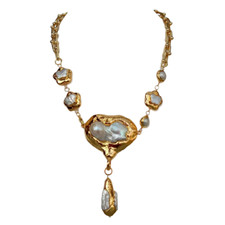 Cultured White Keshi Flower