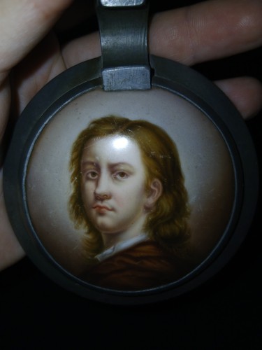 Portrait porcelain hand - portrait,