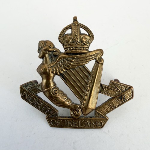 British military cap badge - cap,