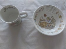 Oakapple Wood Wedgewood Set -