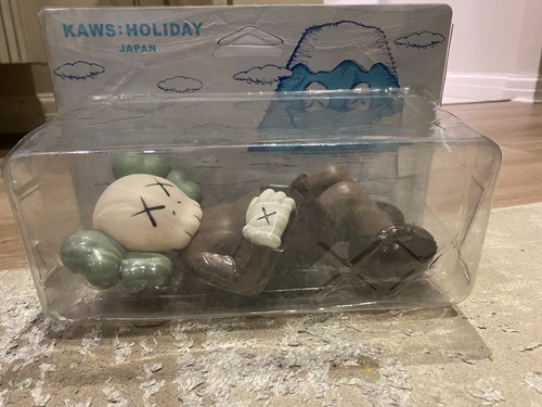 Kaws holiday japan - kaws, brown