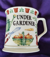 PAST TIMES ~ UNDER GARDENER MUG VGC