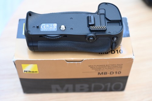 Mint nikon d10 - mb-d10, multi-power