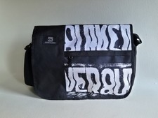 Quicksilver Messenger Bag Laptop Bag Shoulder Bag. Black & White.