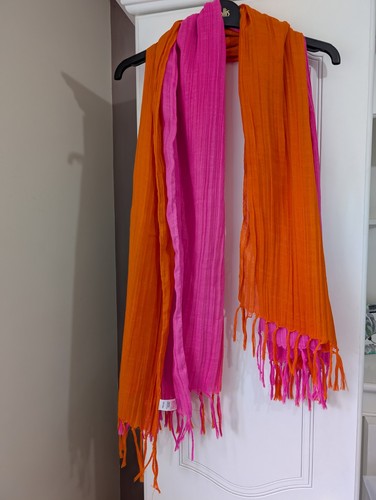 Vibrant orange fuscia - &,