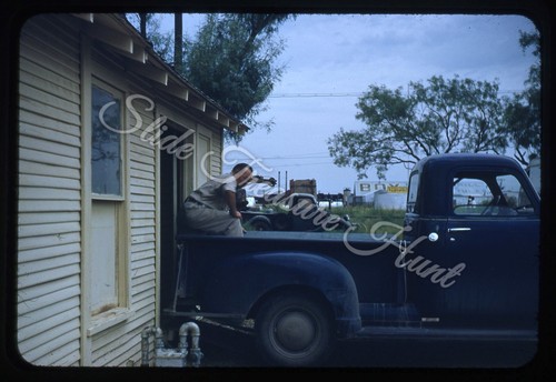 Chevy pick truck - truck, bed