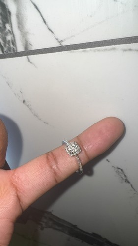 9ct white gold 20ct - 9ct,