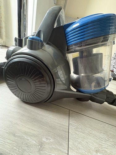 Amazon basics bagless vacuum - basics,