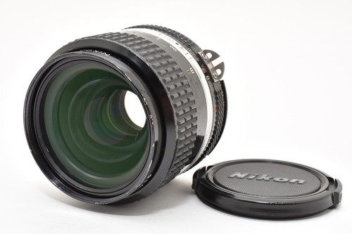 Near mint nikon s nikkor - ai-s,