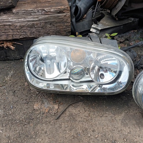 Right hand headlight complete - hand,