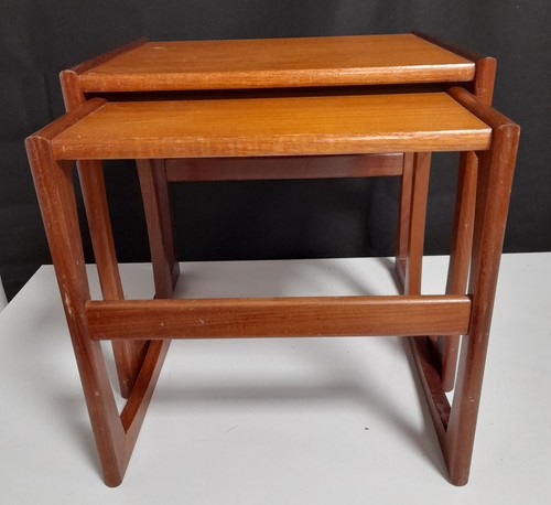 Plan nest 2 - 2, tables
