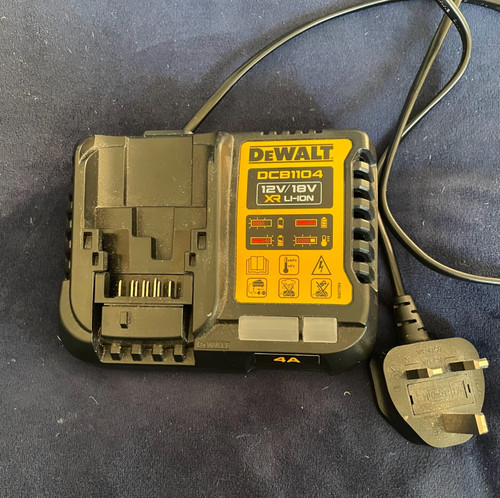 Dewalt fast battery charger - dewalt,
