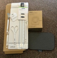Cricut Mini Easy Press LT, 13