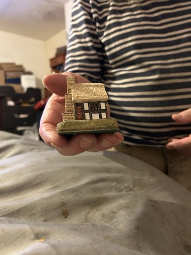 Cottage ornament - cottage,