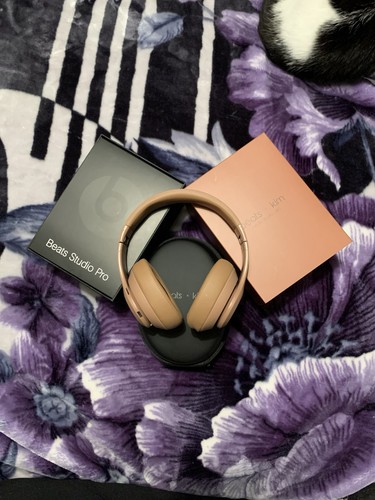 Beats kim earth wireless - beats, x