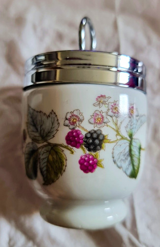 Royal worcester porcelain egg - royal,