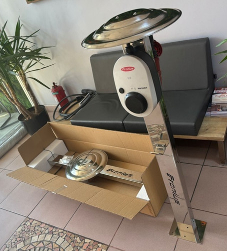 Fronius charging station stand - fronius,