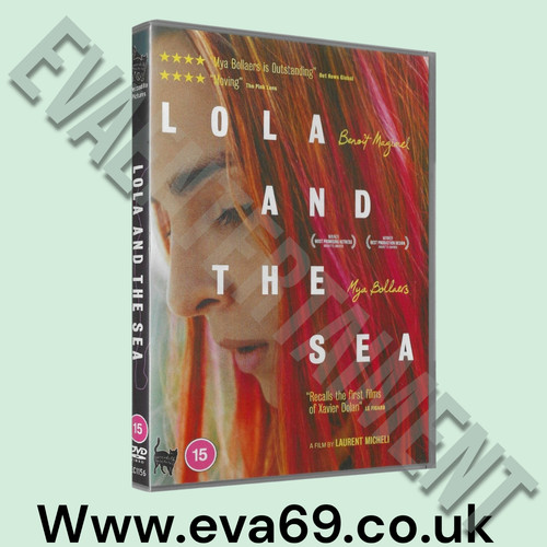 Lola and the sea - and,