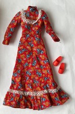 VINTAGE PEDIGREE SINDY  DINNER