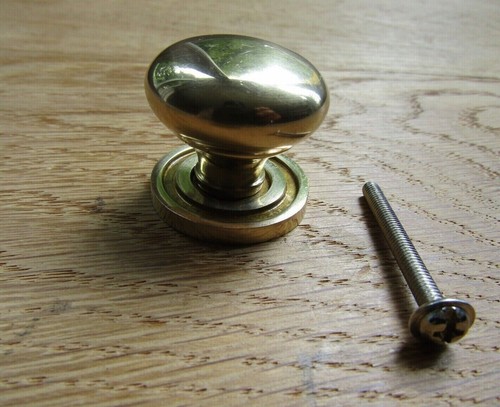 Pack solid brass - of,