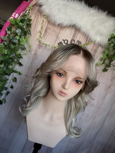 Light ashy blonde - light,