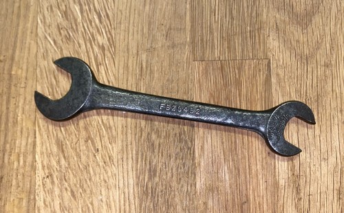 Vintage derby bentley spanner - derby,