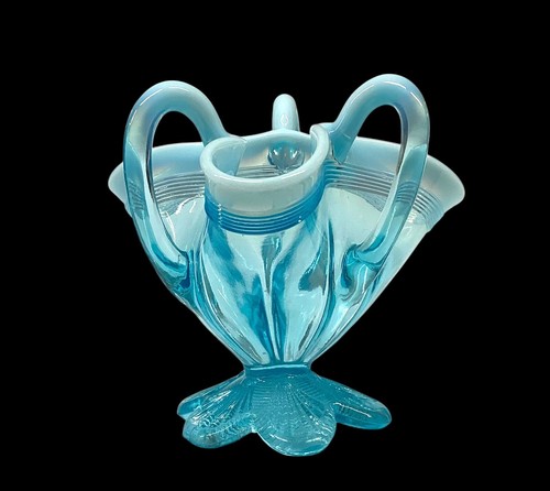Davidson pearline glass posy - davidson,
