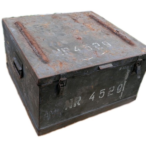 Huge vintage metal army - huge,
