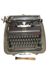Vintage Portable Imperial Typewriter 1950's - Good Companion 3 With Case.