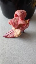 Willow Hall Brocade & Bows