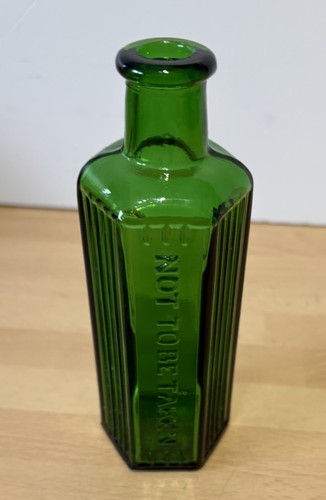 Hexagonal green vintage glass - green,