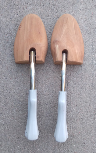 Florsheim shoe stretcher pair - shoe,