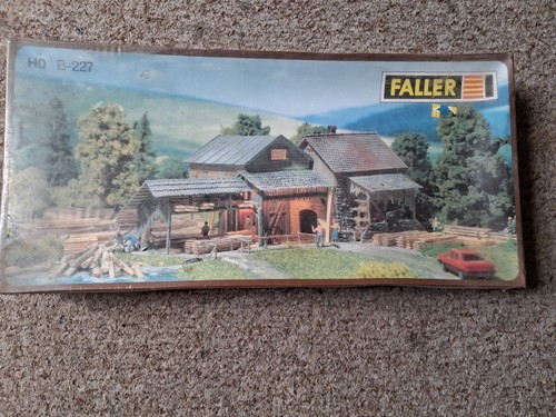 Faller 227 scale - ho, black