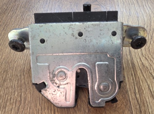 Vauxhall corsa tailgate boot - e,